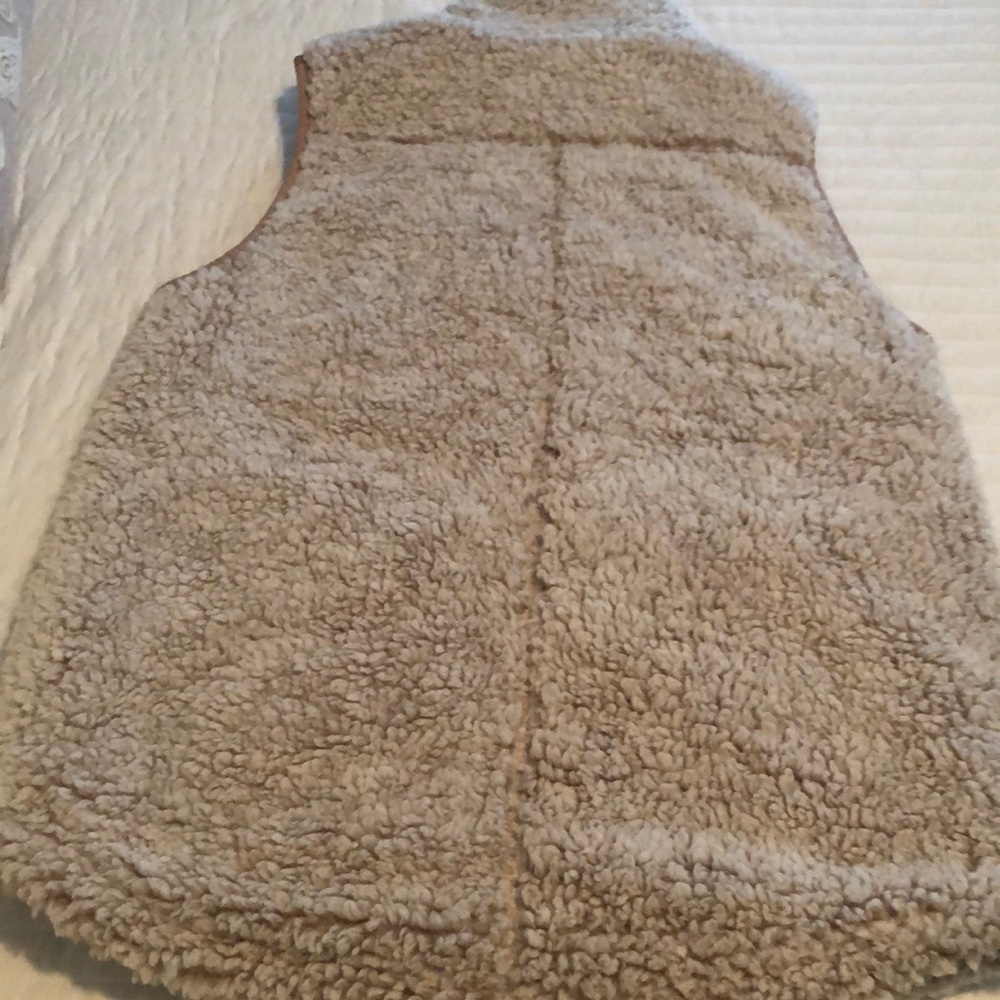 Sleeveless jacket - Picture 3 of 4